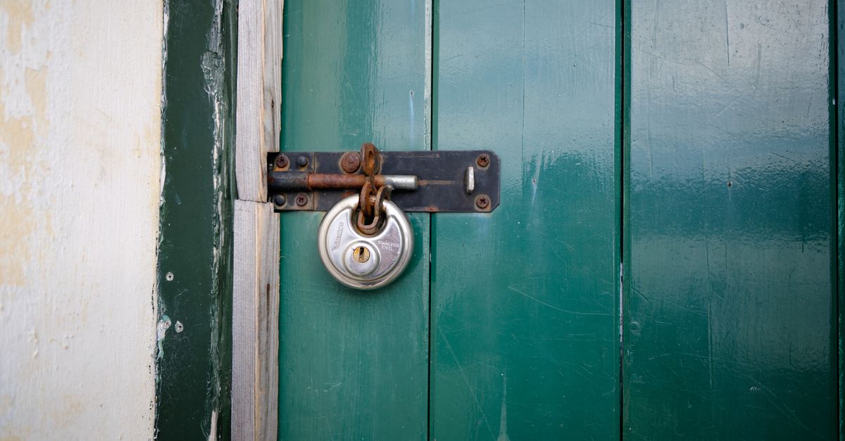 front door lock key — Yonkers New York Locksmith