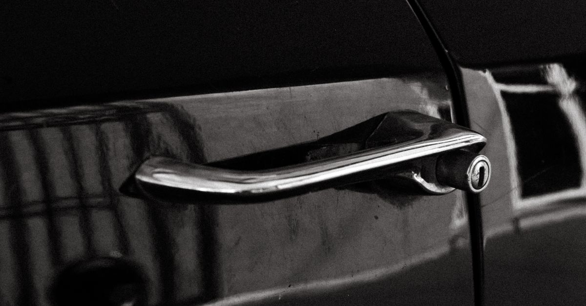 front door lock key — Yonkers New York Locksmith