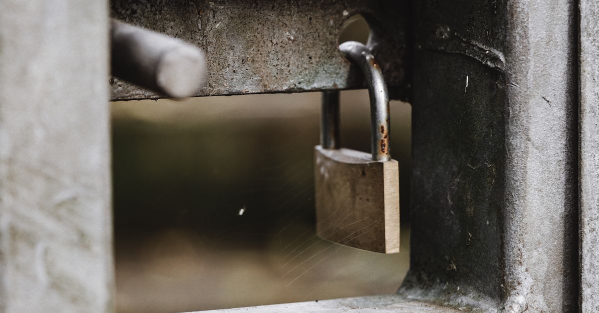 front door lock key — Yonkers New York Locksmith